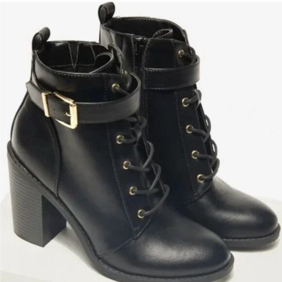 NIB Shoe Dazzle Dilly Block Heel Boottie - Picture 9 of 16